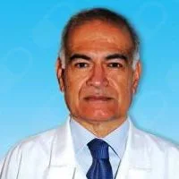 Uzm. Dr. Fersin Koç — Göğüs Hastalıkları, Eskişehir. Portre fotoğrafı.