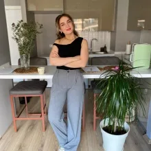 Dyt. Hilal Sarıoğlu — Diyetisyen. Portre fotoğrafı.