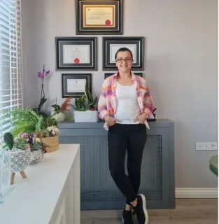 Prof. Dr. Mine İslimye Taşkın profilinde yer alan galeri fotoğrafı.