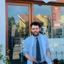 Dyt. Nurettin Şahinli — Diyetisyen, İstanbul. Portre fotoğrafı.