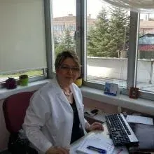 Op. Dr. Sebahat Turan — Kadın Hastalıkları Ve Doğum, Ankara. Portre fotoğrafı.