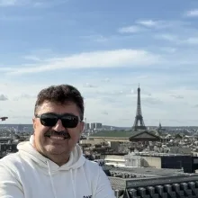 Prof. Dr. Adem Akçakaya — Genel Cerrahi, Fatih, İstanbul. Portre fotoğrafı.