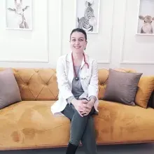 Uzm. Dr. Sevgi Özdamar Ünal — Çocuk Sağlığı Ve Hastalıkları, Aydın. Portre fotoğrafı.