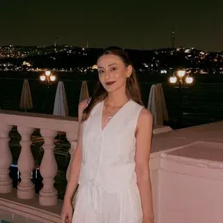 Psk. Necla Nur Başak — Psikoloji, Tokat. Portre fotoğrafı.