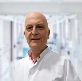 Op. Dr. Mustafa Feyyaz Alpargun profilinde yer alan galeri fotoğrafı.