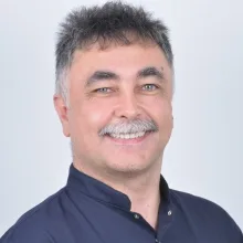 Dt. Murat Güray Alkış. Portre fotoğrafı.
