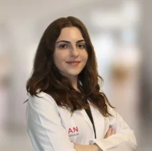 Kl. Psk. Selin Bayar — Psikoloji, İstanbul. Portre fotoğrafı.