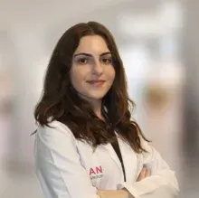Kl. Psk. Selin Bayar — Psikoloji, İstanbul. Portre fotoğrafı.