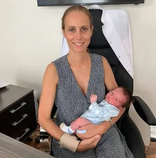 Prof. Dr. Aytül Çorbacıoğlu Esmer profilinde yer alan galeri fotoğrafı.