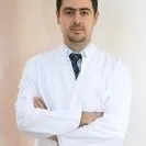 Op. Dr. Barış Şahin — Plastik Rekonstrüktif Ve Estetik Cerrahi, Ankara. Portre fotoğrafı.