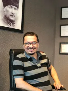 Op. Dr. Murat Üstündağ profilinde yer alan galeri fotoğrafı.