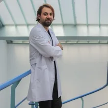 Uzm. Dr. Erol Özan — Dermatoloji, Başakşehir, İstanbul. Portre fotoğrafı.