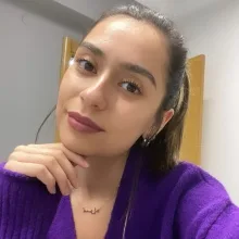 Dyt. Esra Postallı — Diyetisyen, Kayseri. Portre fotoğrafı.