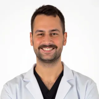 Dr. Dt. Ayberk Kara profilinde yer alan galeri fotoğrafı.