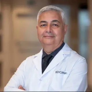 Op. Dr. Serdar Özkaya profilinde yer alan galeri fotoğrafı.
