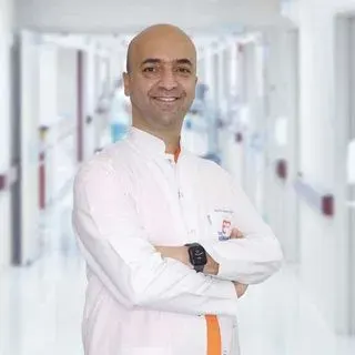 Op. Dr. Mehmet Kerim Şerbetçi — Genel Cerrahi, Osmangazi, Bursa. Portre fotoğrafı.