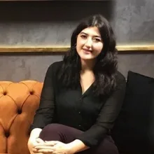 Psk. Dilan Alişiroğlu — Psikoloji, İstanbul. Portre fotoğrafı.
