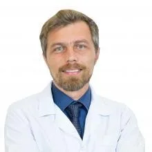 Prof. Dr. Mehmet Eken — Kulak Burun Boğaz. Portre fotoğrafı.
