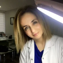 Uzm. Dr. Ruken Azizoğlu Anlı — Dermatoloji, Diyarbakır. Portre fotoğrafı.