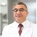 Prof. Dr. Kemal Sarıca — Üroloji. Portre fotoğrafı.