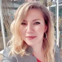 Gizem Altınoğlu — İstanbul. Portre fotoğrafı.