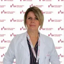 Op. Dr. Safiye Genç — Kadın Hastalıkları Ve Doğum, İlkadım, Samsun. Portre fotoğrafı.