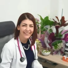 Uzm. Dr. Cansel Karaca — Çocuk Sağlığı Ve Hastalıkları. Portre fotoğrafı.