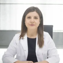 Uzm. Dr. Neşe Öztürk Atkaya — Psikiyatri, Samsun. Portre fotoğrafı.