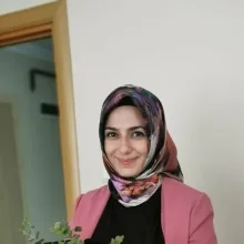 Uzm. Dr. Dilek Bakış Aksoy — Psikiyatri. Portre fotoğrafı.