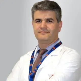 Prof. Dr. Murat Çaylı — Kardiyoloji, Adana. Portre fotoğrafı.