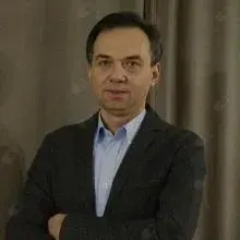 Uzm. Dr. Kadir Ağladıoğlu — Radyoloji, Pendik, İstanbul. Portre fotoğrafı.