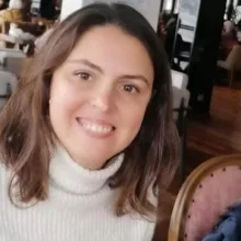 Uzm. Psk. Nilay Aytolun Kutlu — Psikoloji. Portre fotoğrafı.
