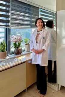 Doç. Dr. Hülya Aladağ profilinde yer alan galeri fotoğrafı.