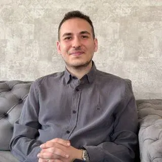Psk. Fahri Bora Karaca — Psikoloji, Gaziantep. Portre fotoğrafı.