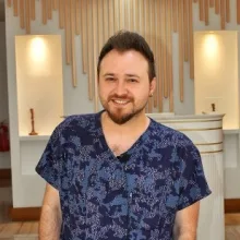 Op. Dr. Emin Öztürk — Kulak Burun Boğaz, Yıldırım, Bursa. Portre fotoğrafı.