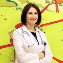 Uzm. Dr. Ayten Mutlu — Çocuk Sağlığı Ve Hastalıkları, İstanbul. Portre fotoğrafı.
