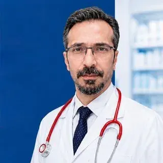Uzm. Dr. Hüseyin Yakında — Çocuk Sağlığı Ve Hastalıkları, Balıkesir. Portre fotoğrafı.