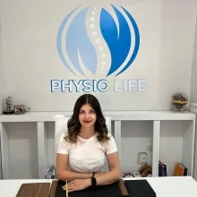 Fzt. Ceren Şahin — Fizyoterapi Ve Rehabilitasyon, İstanbul. Portre fotoğrafı.