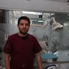 Dr. Dt. Volkan Atak — Çankaya, Ankara. Portre fotoğrafı.
