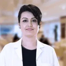 Dt. Banu Okur Çakmakçı — Diş Hekimi, İstanbul. Portre fotoğrafı.