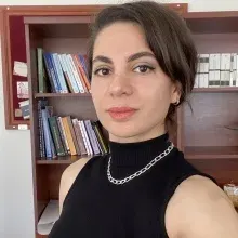 Dr. Psk. Dan. Habibe Bilgili — Psikolojik danışma ve rehberlik. Portre fotoğrafı.