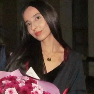 Kl. Psk. Gizem Demir — Psikoloji. Portre fotoğrafı.