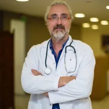 Prof. Dr. Gökhan Hacıibrahimoğlu — Göğüs Cerrahisi. Portre fotoğrafı.