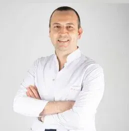 Dr. Dt. Servet Akyıldız profilinde yer alan galeri fotoğrafı.