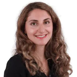 Dt. Ezgi Murat — Diş Hekimi, Gebze, Kocaeli. Portre fotoğrafı.