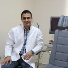 Op. Dr. Emrah Ceylan — Kulak Burun Boğaz. Portre fotoğrafı.