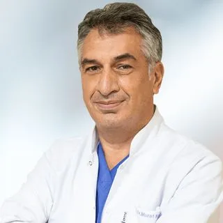 Op. Dr. Murat Aydın — Genel Cerrahi, İstanbul. Portre fotoğrafı.