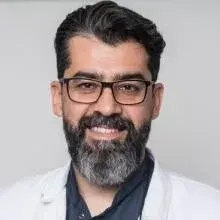 Uzm. Dt. Onur Öztürk — İstanbul. Portre fotoğrafı.