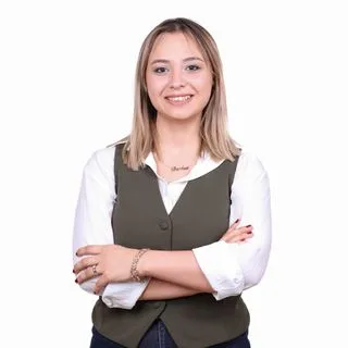 Psk. Buse Şifa — İstanbul. Portre fotoğrafı.