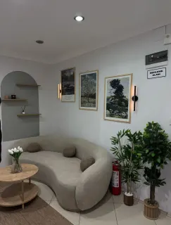 Dkt. İlayda Gültan profilinde yer alan galeri fotoğrafı.